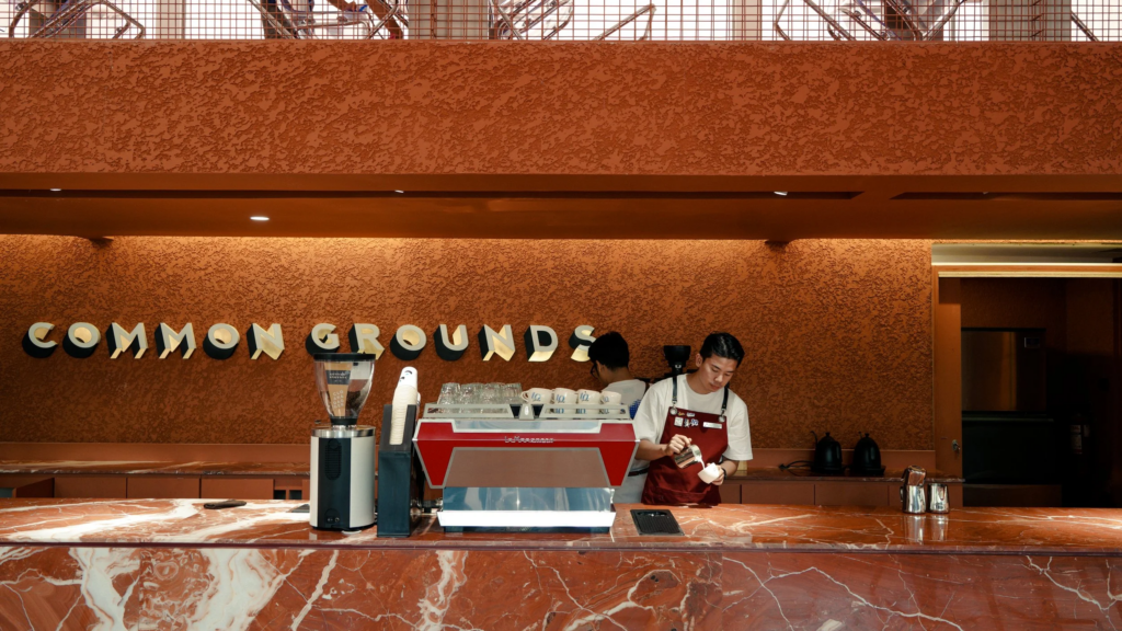 Franchise Common Grounds, Specialty Coffee, Waralaba Kafe Premium, Bisnis Kopi 2026, Majalah Franchise