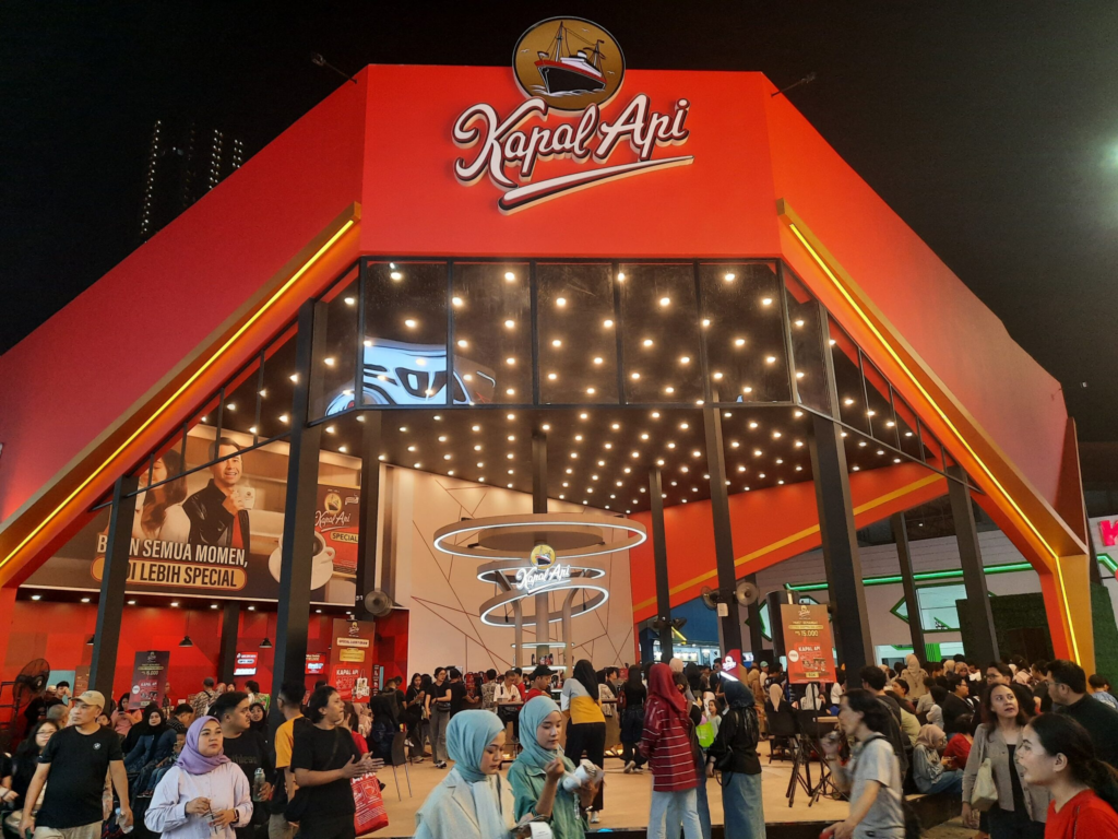 Franchise Kopi Kapal Api Booth, Waralaba Kopi Murah, Modal Usaha Booth, Peluang UMKM 2026, Majalah Franchise