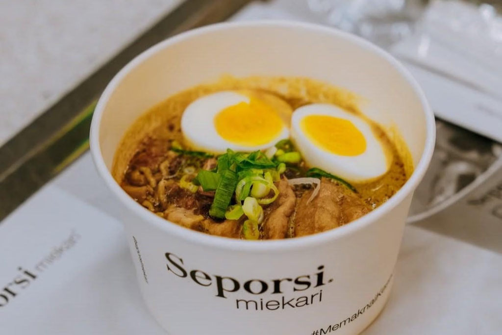 Franchise Seporsi Mie Kari, Peluang Usaha Makanan, Waralaba Mi Modern, Modal Bisnis Kuliner, Majalah Franchise