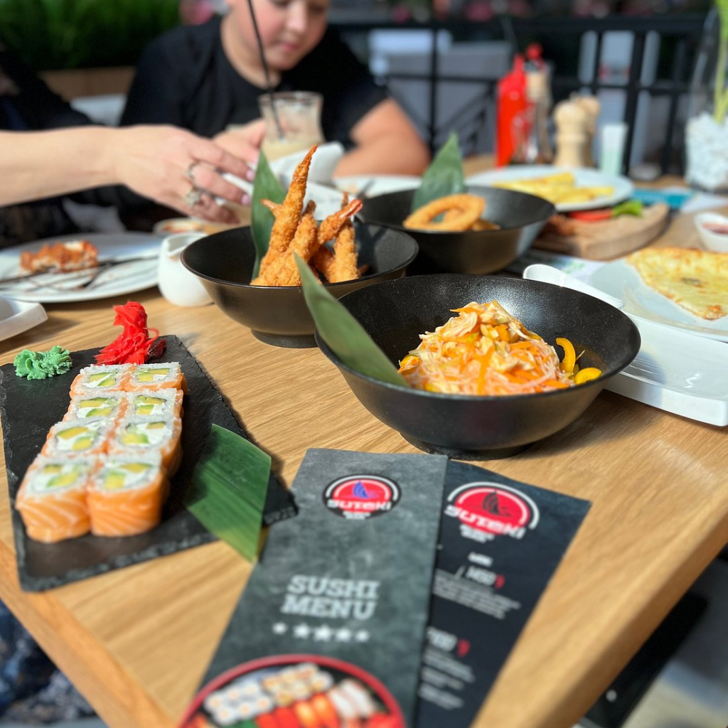 Franchise Suteki, Waralaba Sushi, Bisnis Kuliner Jepang, Kemitraan Makanan 2026, Majalah Franchise