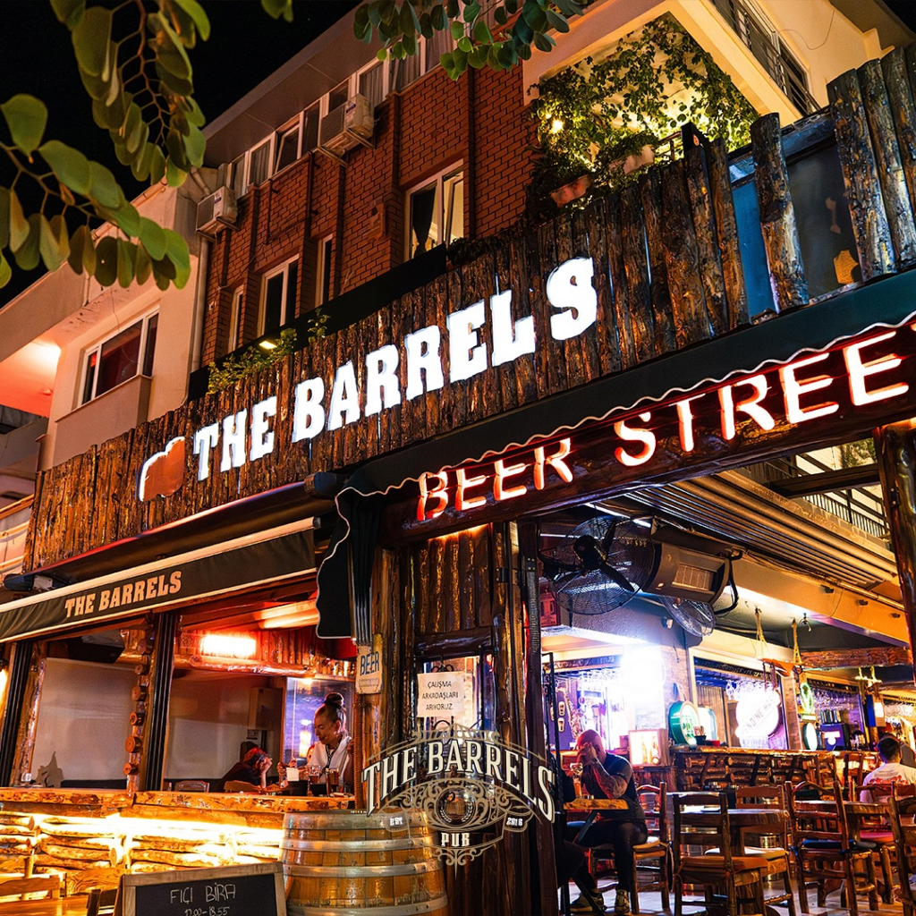 Franchise The Barrels, Peluang Bisnis Kuliner, Resto Bar Premium, Waralaba Cafe 2026, Majalah Franchise