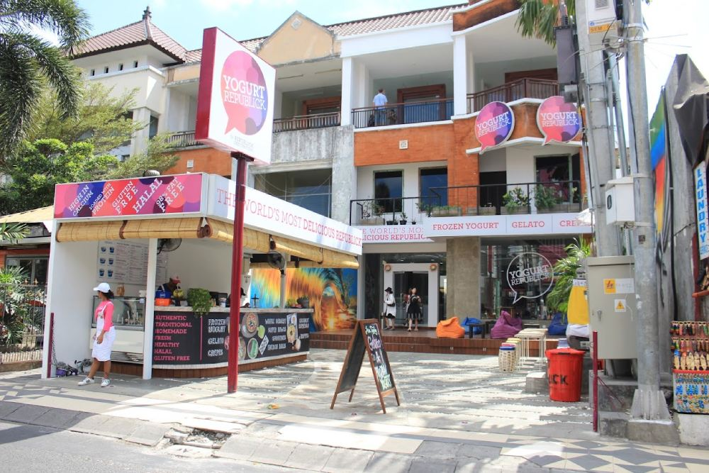 Franchise Yogurt Republic, Waralaba Frozen Yogurt, Kemitraan Makanan Sehat, Peluang Usaha Froyo, Majalah Franchise