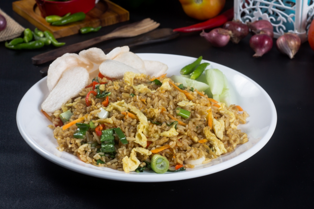 Franchise Nasi Goreng 69, Waralaba Kuliner Nusantara, Investasi Restoran Keluarga, Kemitraan Makanan Lokal, Majalah Franchise